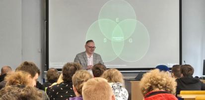 Praktyczne szkolenia dla studentów Informatyki