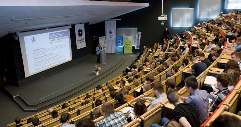 Od PWSZ do stowarzyszeń inżynierskich