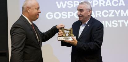 PWSZ mostem nauki z biznesem