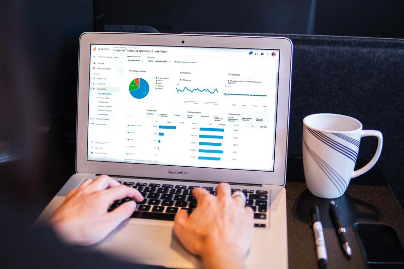Zdobądź certyfikaty Google Analytics i Google Ads