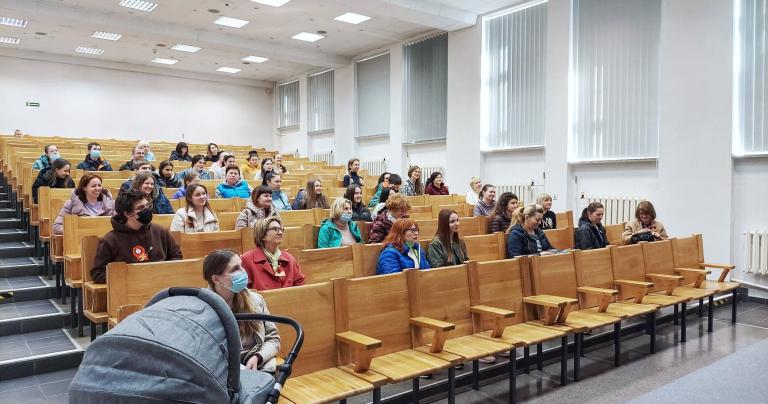 Praktycznie pomagamy Ukraińcom