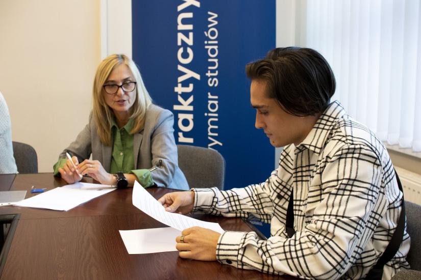 Jeszcze więcej praktyki w Instytucie Ekonomicznym