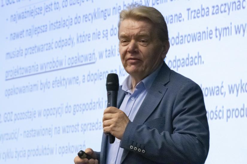 Rozmawiali o gospodarce obiegu zamkniętego