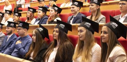 Uroczyste dyplomatorium w Instytucie Ekonomicznym