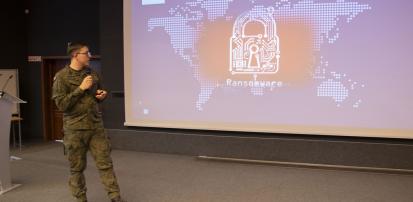 Ataki w Cyberprzestrzeni - Akademia_CYBER.MIL