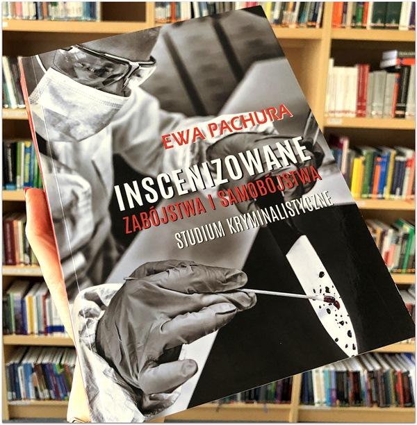 Inscenizowane zabójstwa i samobójstwa - nowość w Bibliotece
