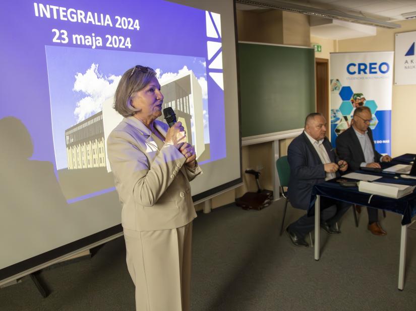 Integralia 2024