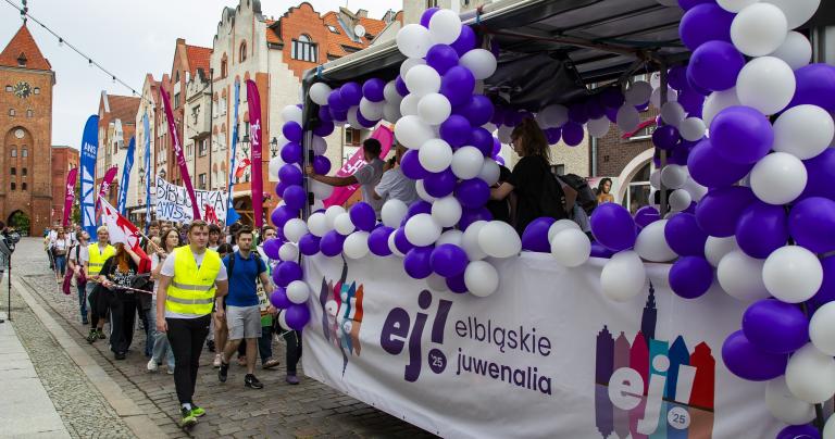 Studenci przejęli miasto! Elbląskie Juwenalia 2025 pełne były energii, muzyki i świetnej zabawy!