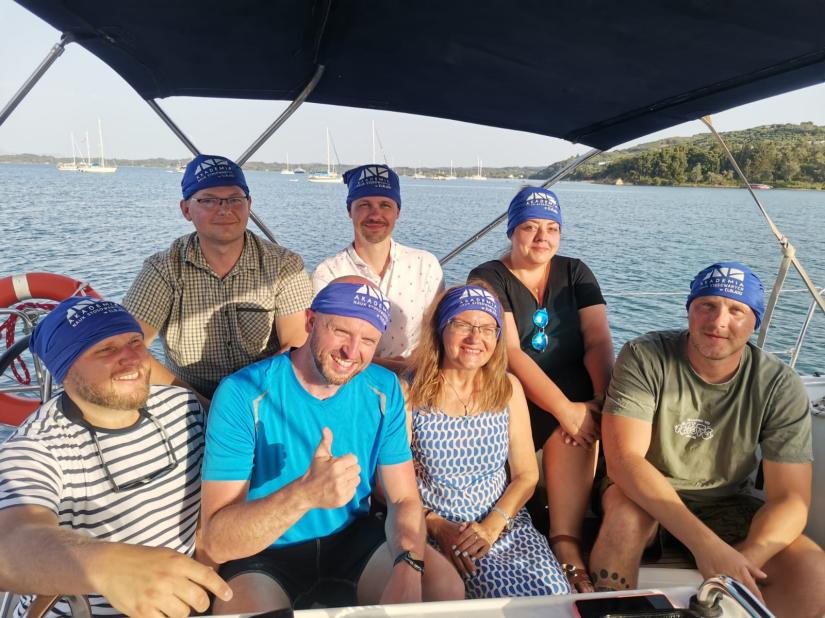 Absolwenci ANS na rejsie żeglarskim w Grecji