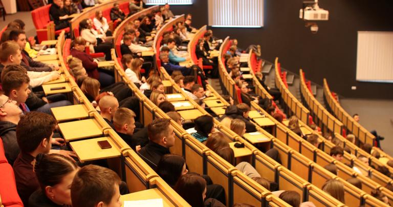Młodzież poznała różne oblicza terroryzmu