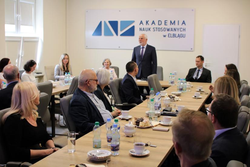 Zacieśniamy współpracę ze szkołami średnimi