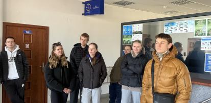 Studyjna wizyta student&oacute;w logistyki w Porcie Morskim