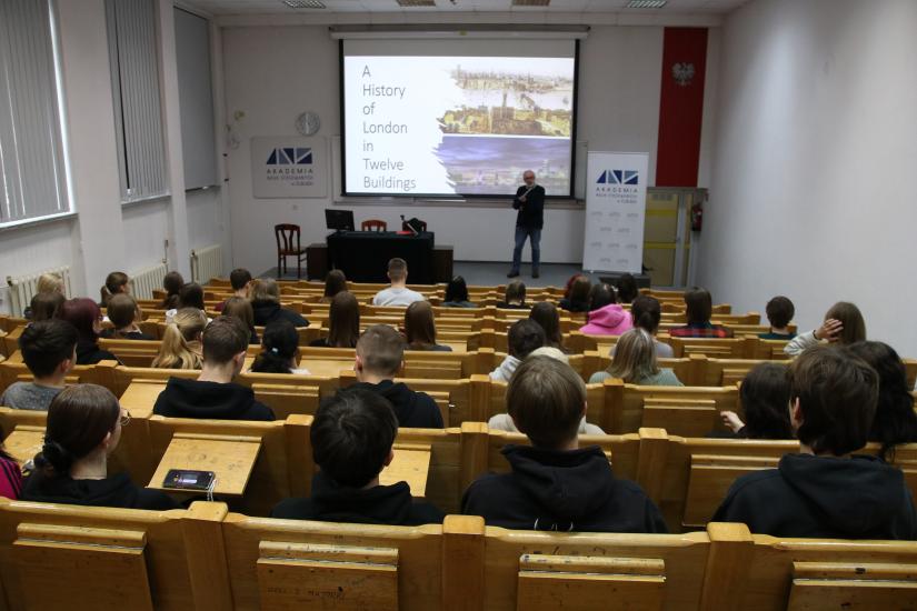 Praktyczne zajęcia z języka angielskiego