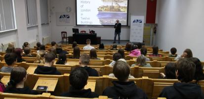 Praktyczne zajęcia z języka angielskiego