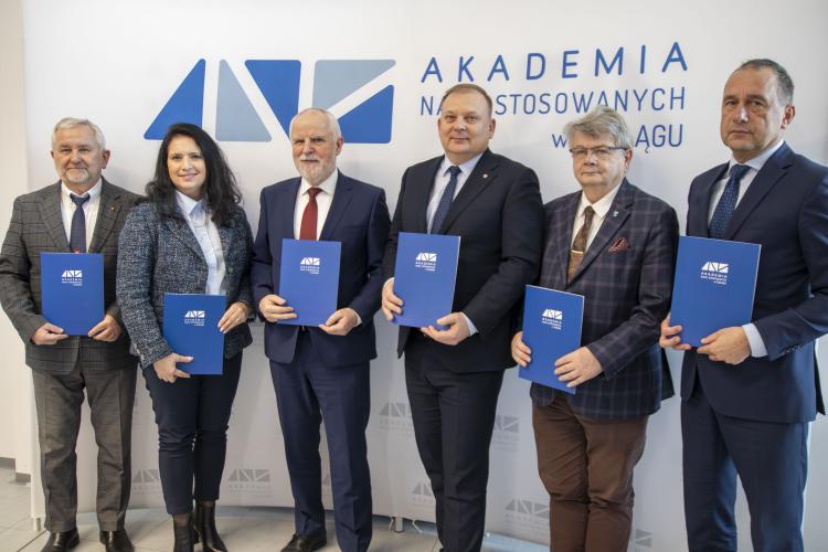 W IPJ zakończono realizację drugiego projektu studenckiego pn.’’Mała Akademia ANS”.