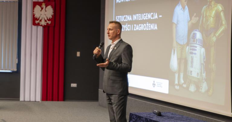 Sztuczna inteligencja w służbie i przeciwko konsumentowi