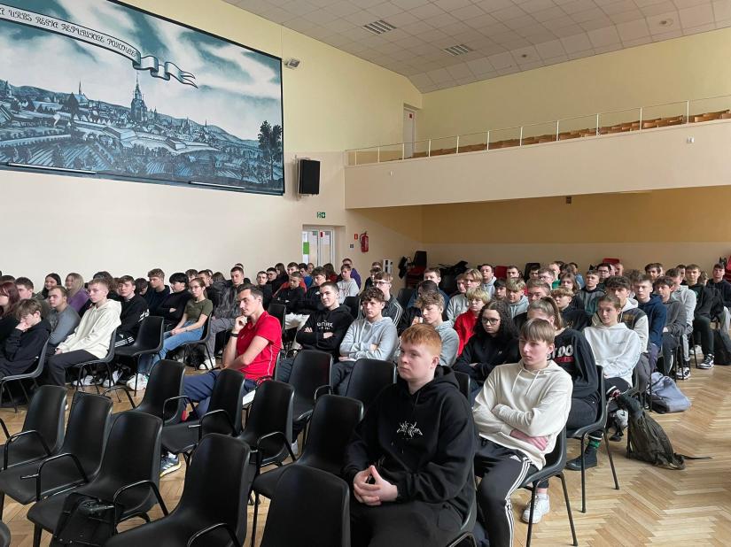 Szansa na rozwój dla młodych informatyków
