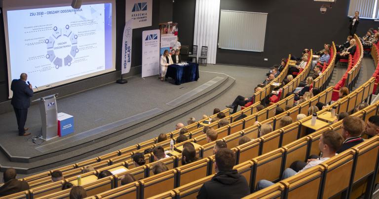Praca z klientem w stanie permanentnej niepewności i budowanie odporności na zmiany