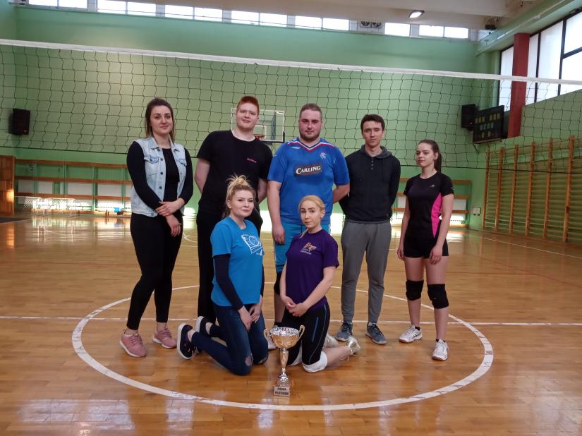 Instytut Ekonomiczny najlepszy w Piłce Siatkowej